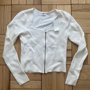 NWT White Abercrombie & Fitch Zip-Up Notch-Neck Slim Top